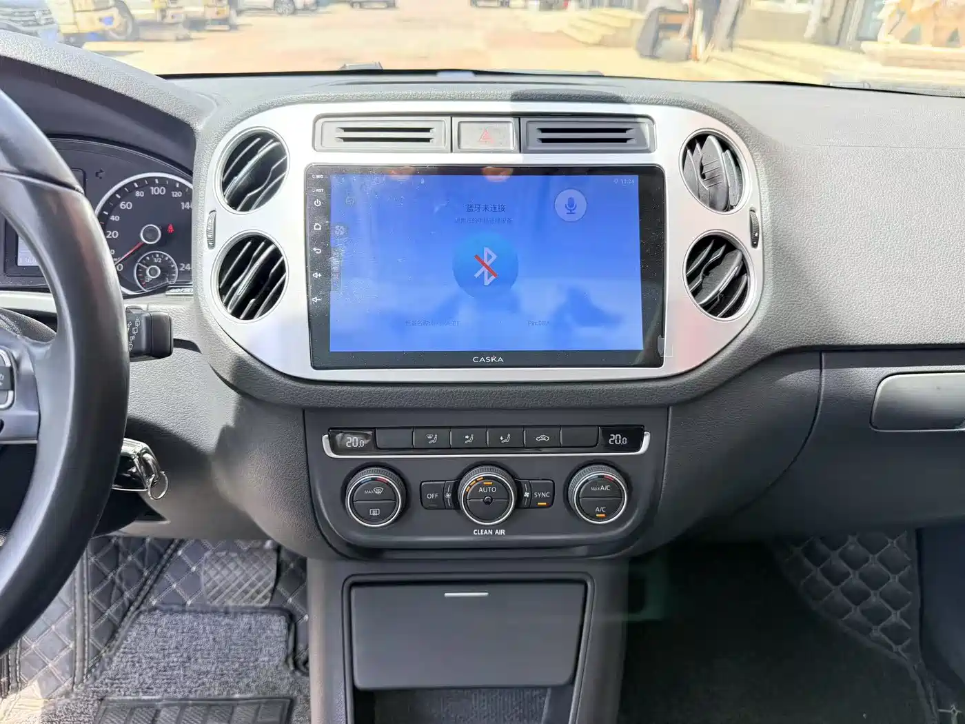 Volkswagen Tiguan 2016 280TSI Automatic 2WD Silk Road Comfort фото 11