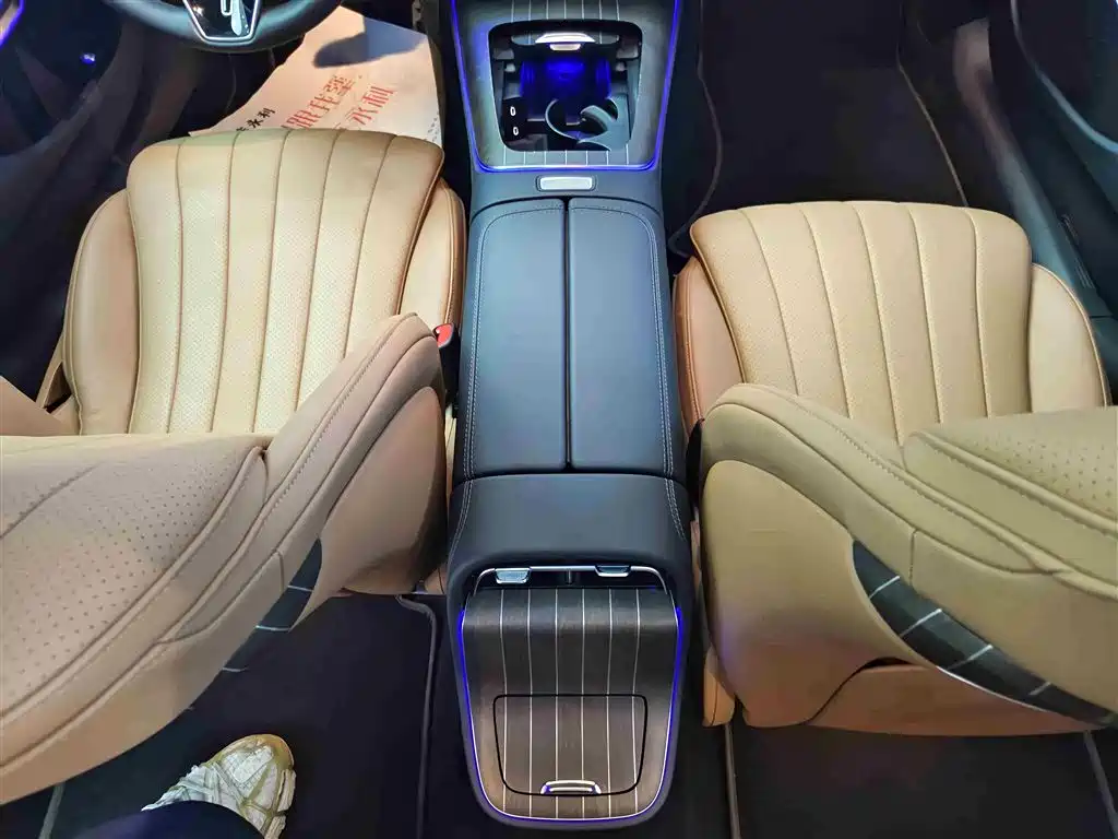 Mercedes-Benz E-Class 2024 E 300 L Fashion фото 15