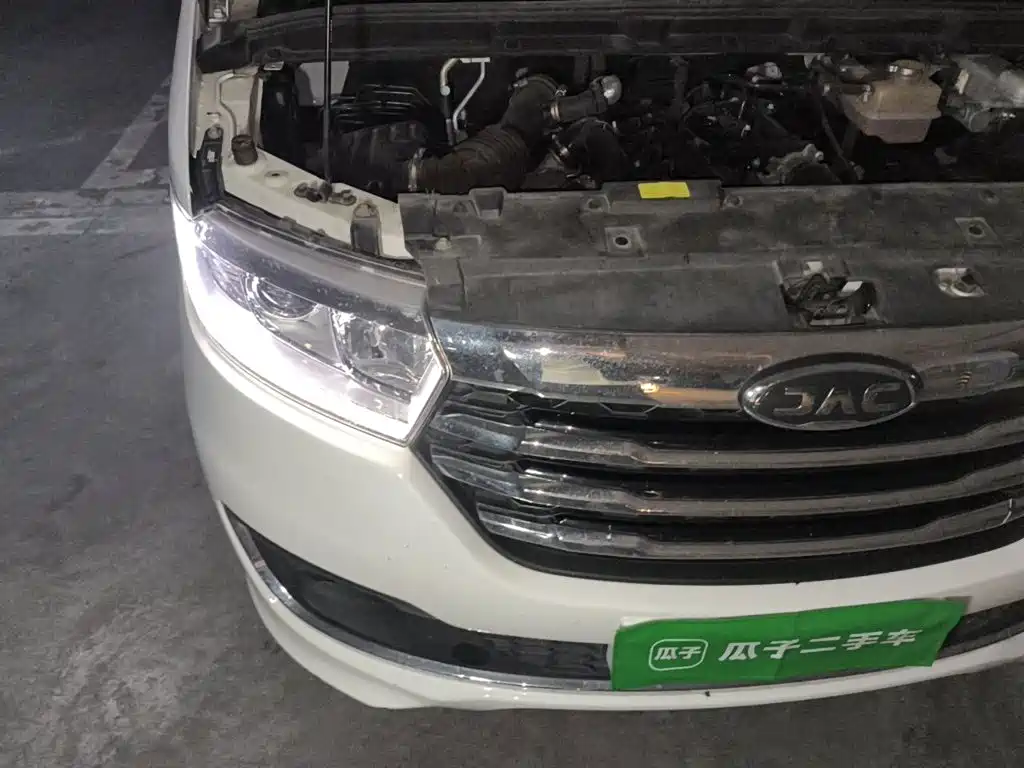 JAC Refine M3 2024 2022 1.5T 7-Seater Standard