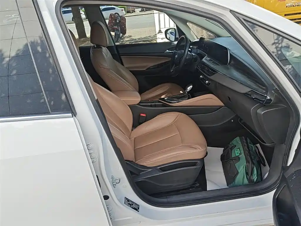 Buick GL6 2021 323T Mild Hybrid Connected Luxury фото 25