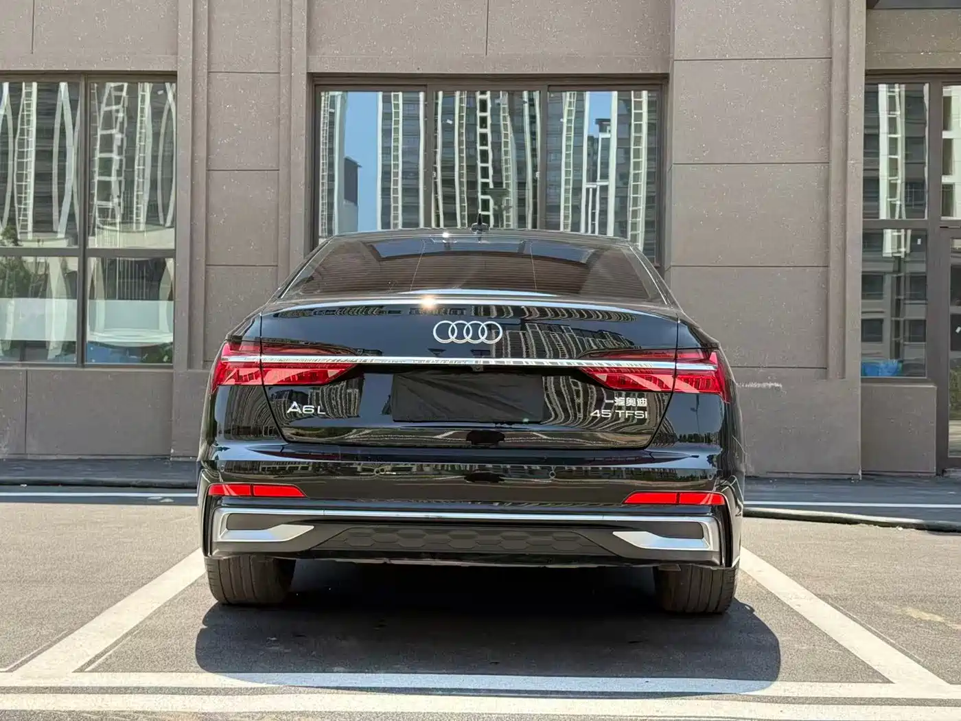 Audi A6L 2023 40 TFSI Luxury Dynamic фото 8