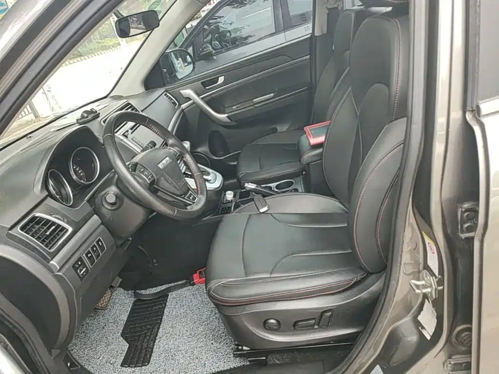 Haval H6 2017 Red Label Sport 1.5T Automatic 2WD Luxury фото 15