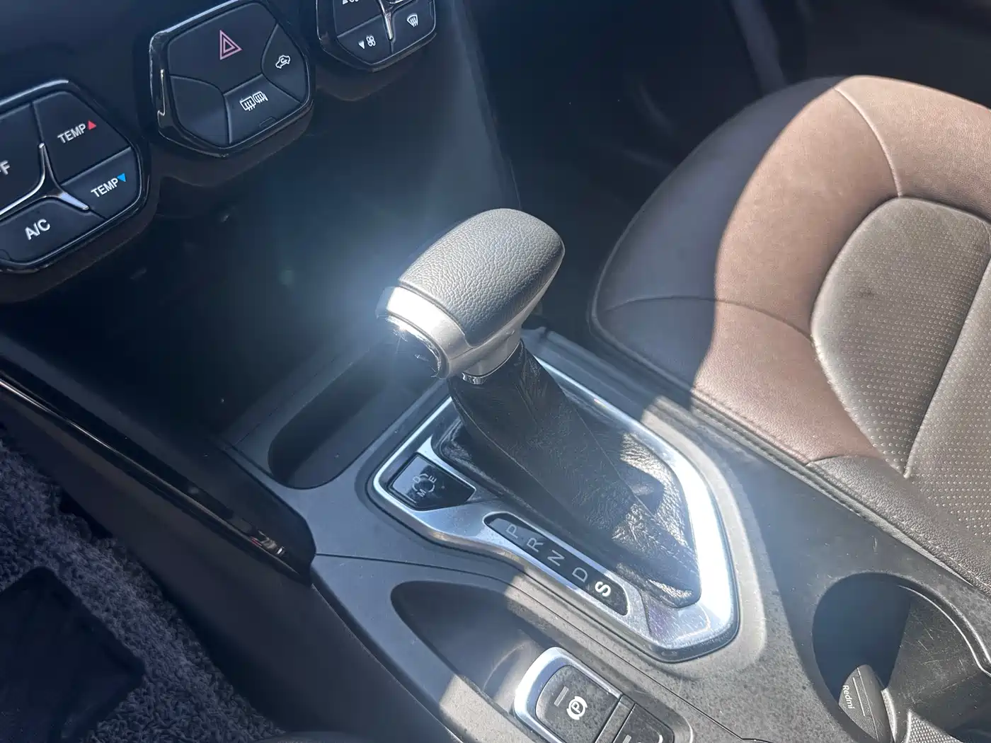 GAC Trumpchi Trumpchi GS4 2016 235T G-DCT Luxury Edition фото 16