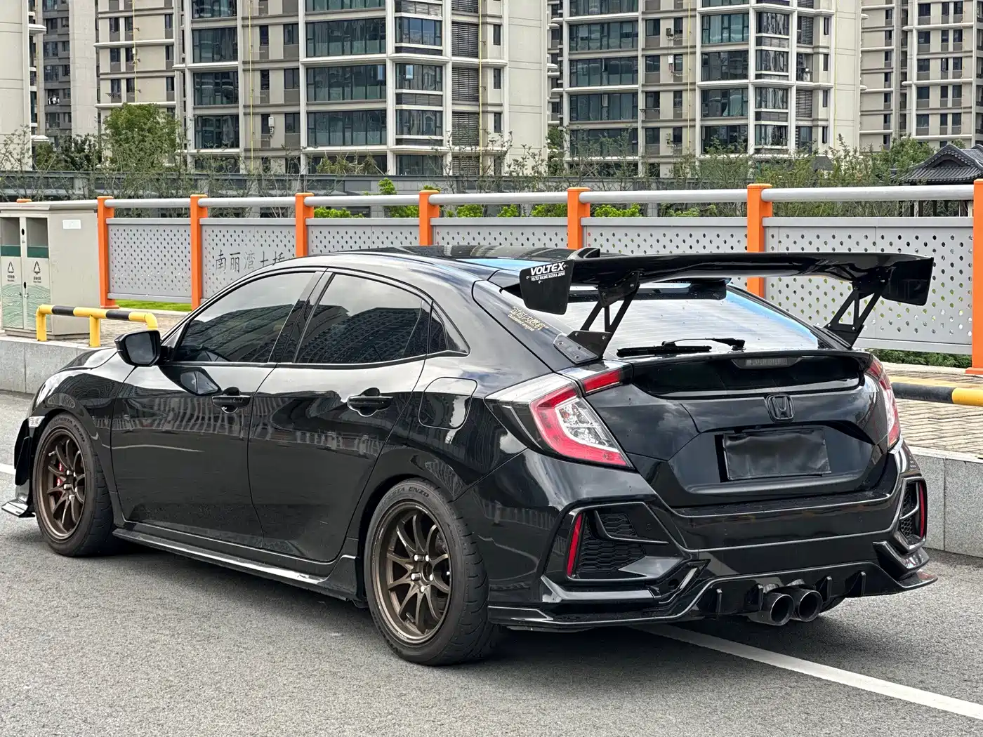 Фото 13 - Honda Civic