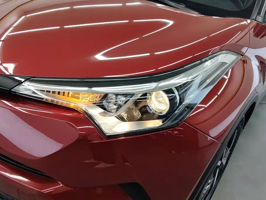 Toyota C-HR 2019 2018 2.0L Leading Sunroof Edition China VI