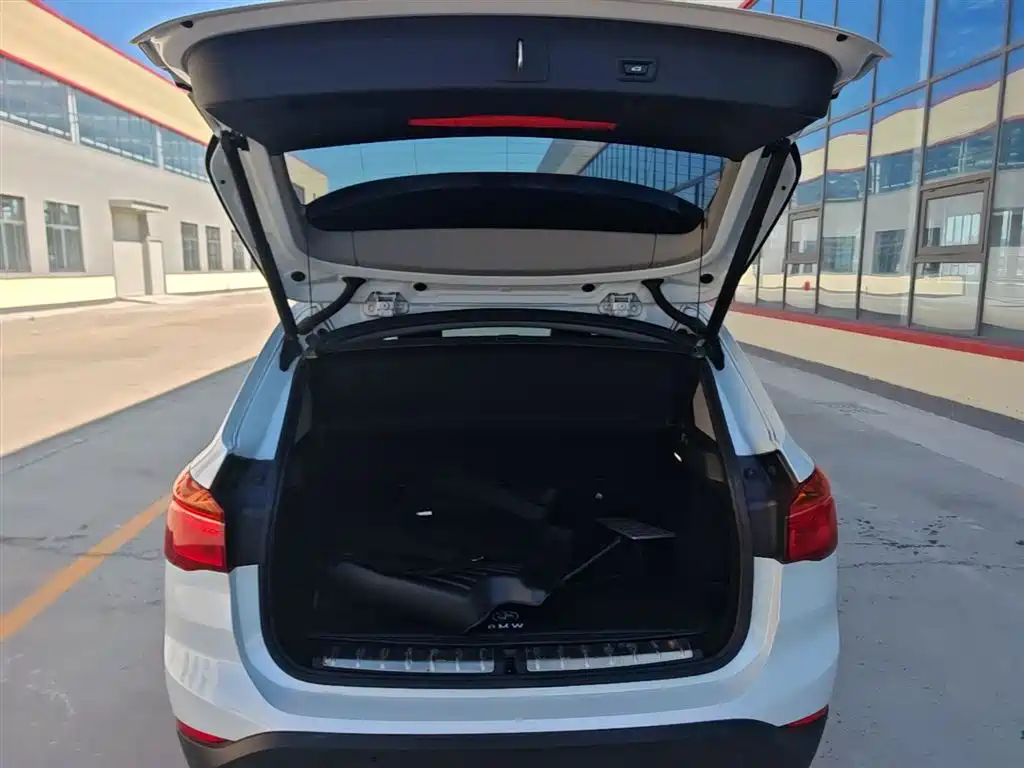 BMW X1 2019 sDrive18Li Fashion Model фото 19