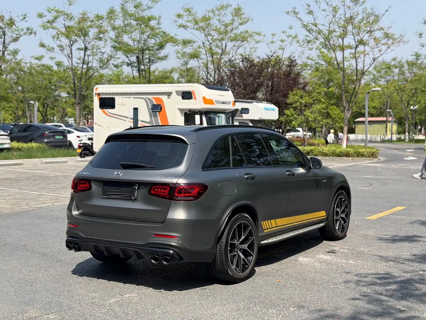 MERCEDES-BENZ GLC AMG