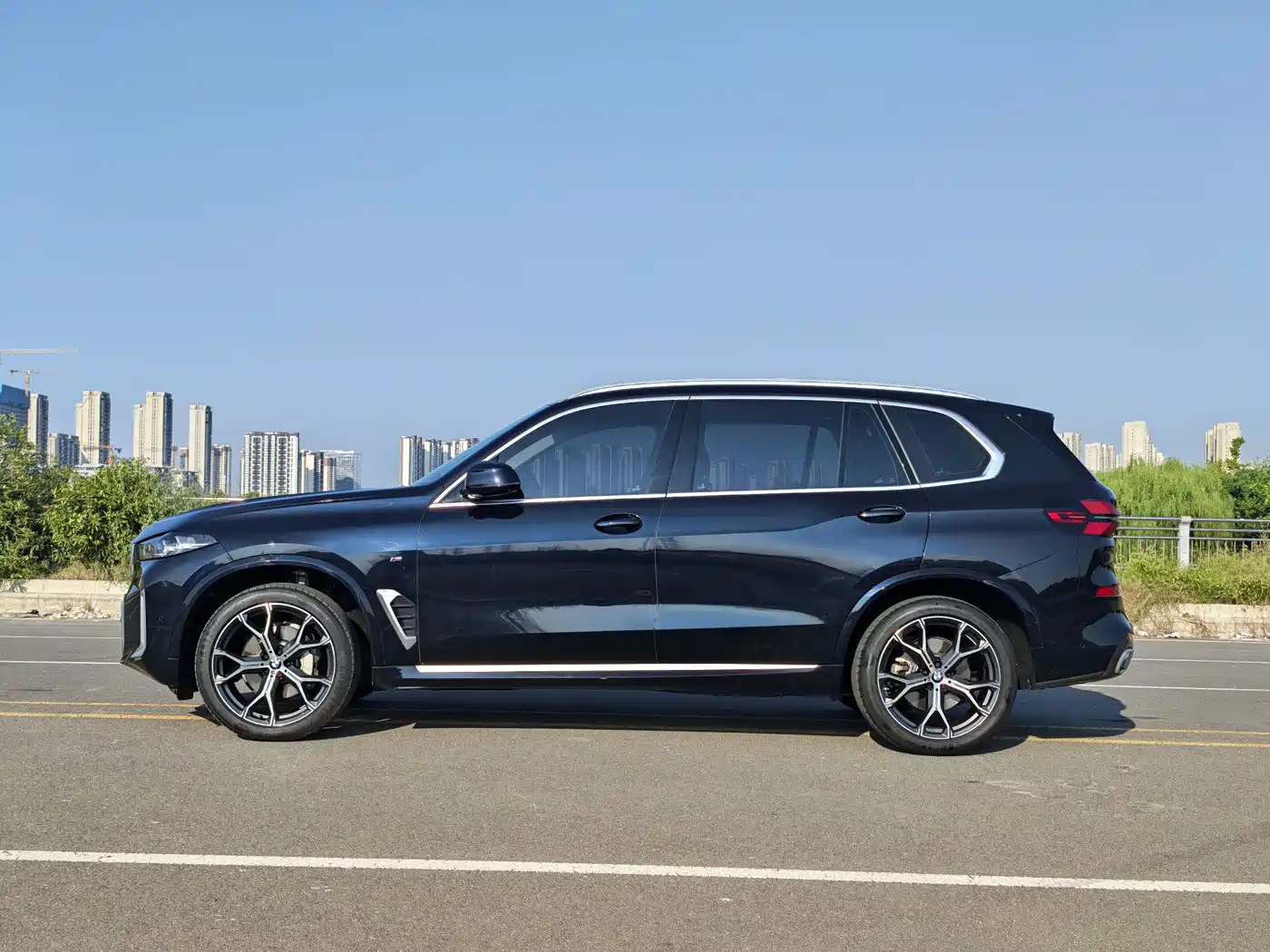 BMW X5 2025 2023 xDrive 30Li Premium M Sport Package