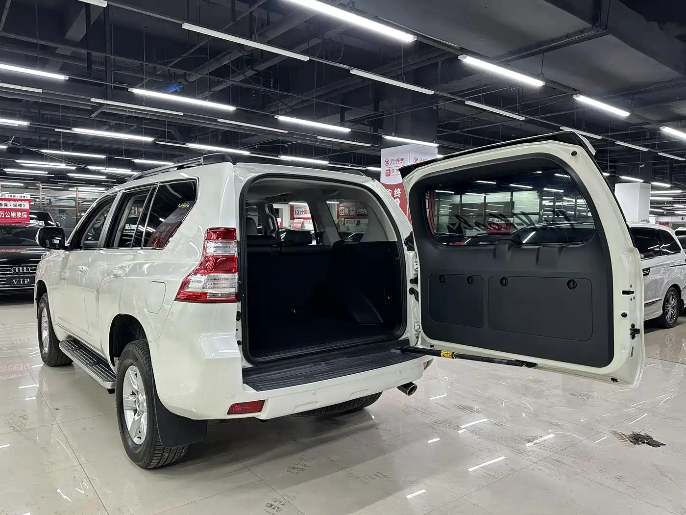 Toyota Prado 2016 2.7L Auto Standard Edition фото 17