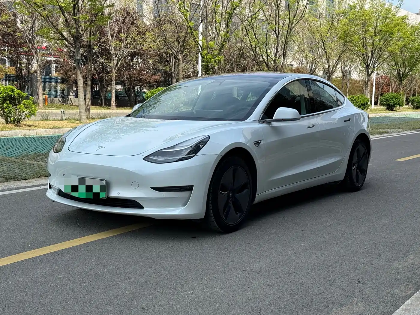 TESLA MODEL 3 (IMPORTED) 2019
