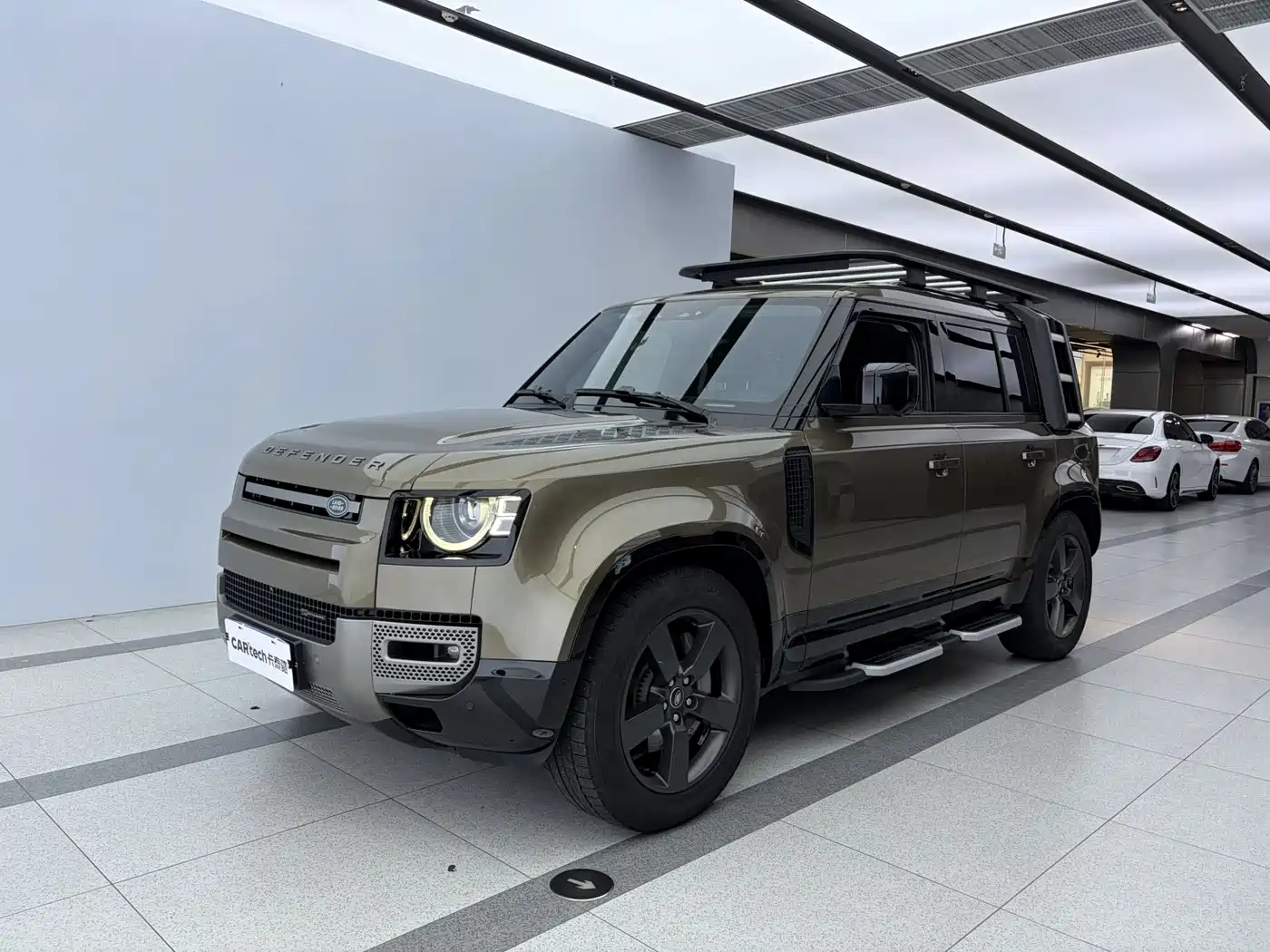Land Rover Defender 2022 110 P400 Dark Special Edition фото 2