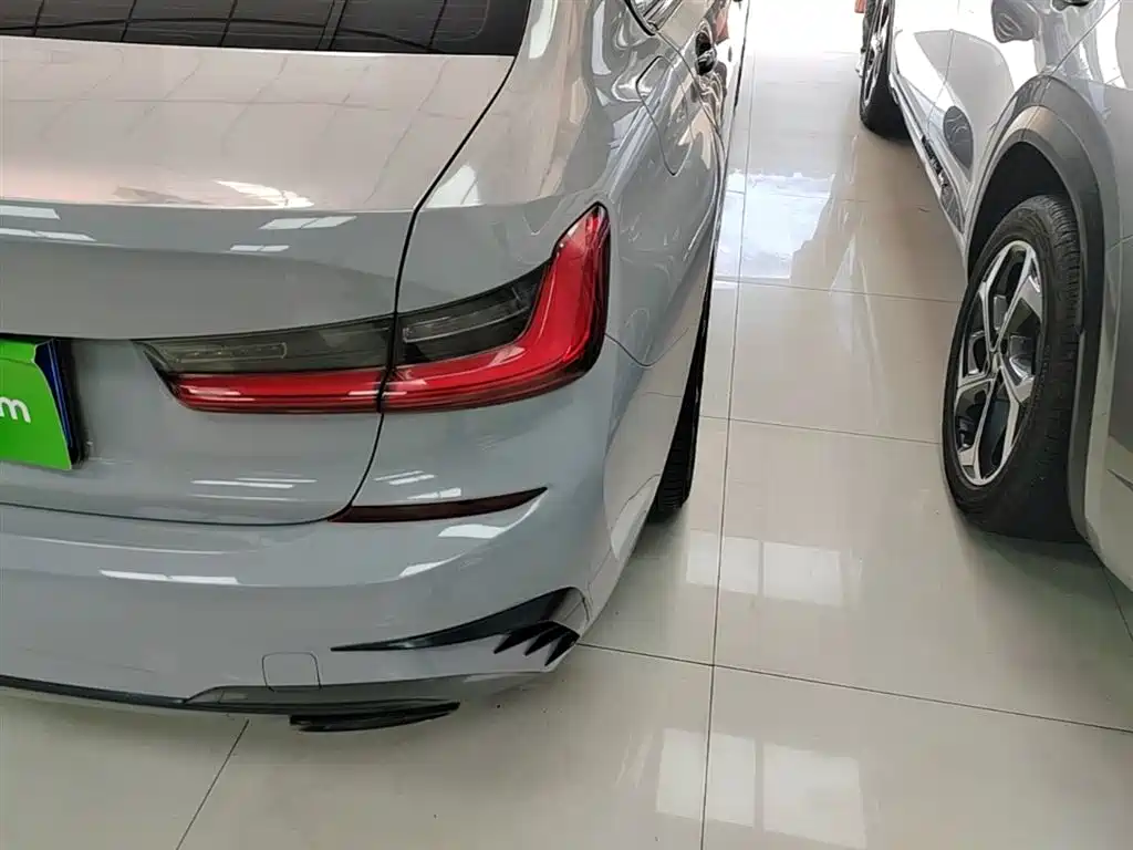 BMW 3 Series 2021 320Li M Sport Package фото 8