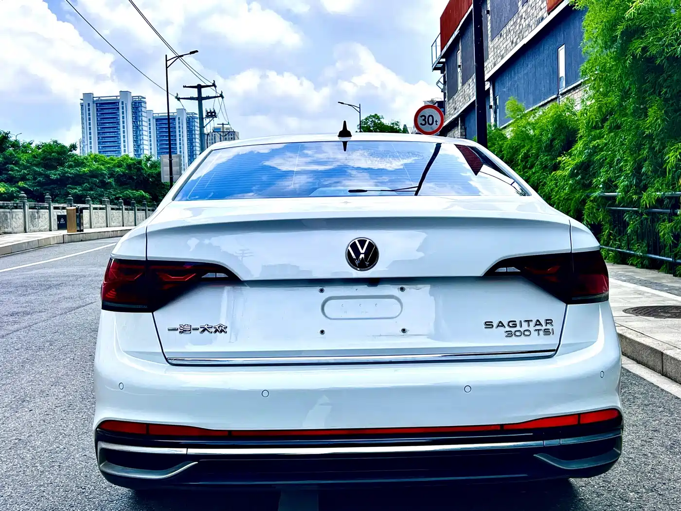 Volkswagen Sagitar, миниатюра 8