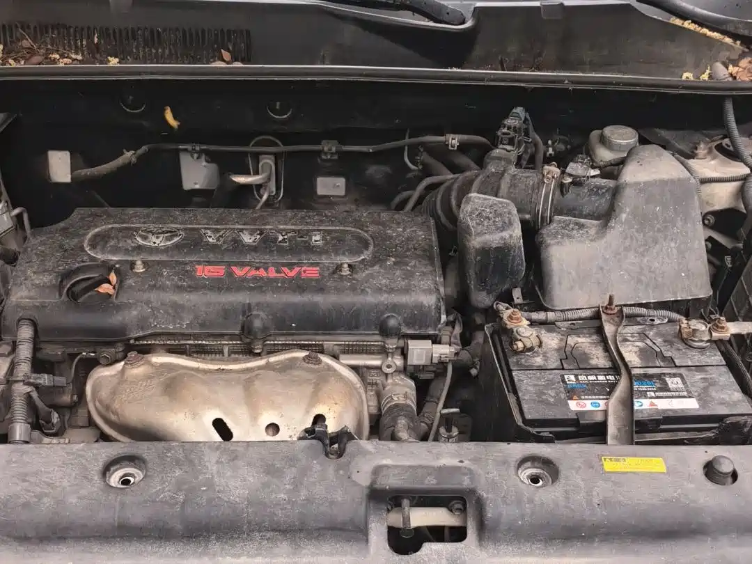 Toyota RAV4 Rongfang 2011 2.0L Automatic Luxury Edition фото 12