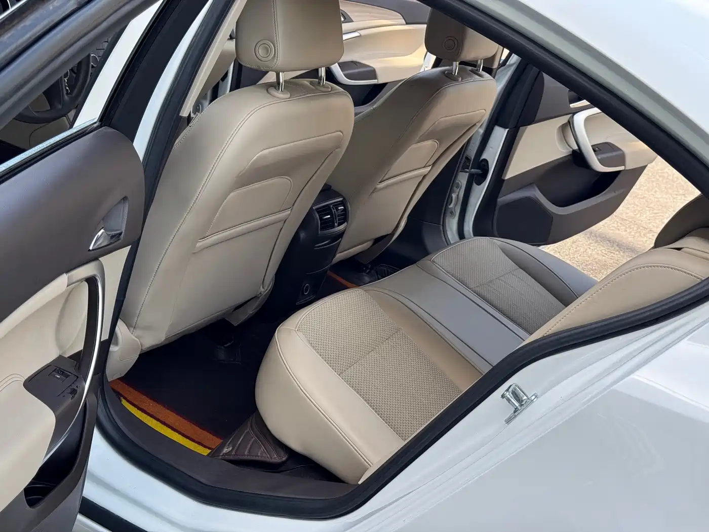 Buick Regal 2012 Model 2.0L Comfort фото 17