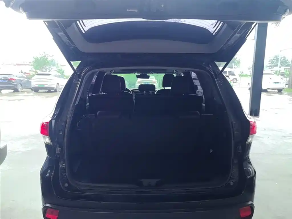 Toyota Highlander 2018 2.0T 4WD Luxury 7-seater China VI фото 19