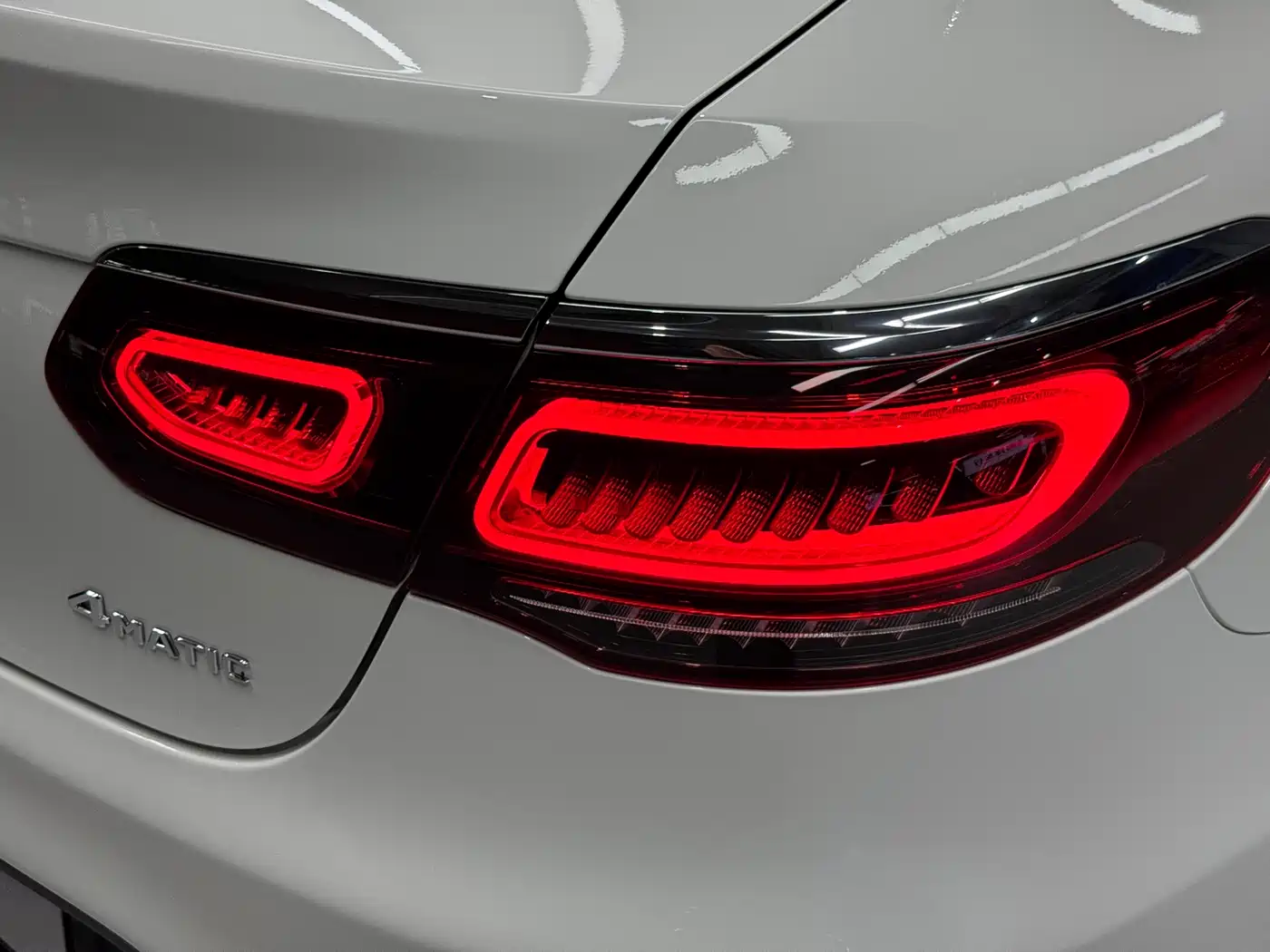 Mercedes-Benz GLC Coupe 2021 GLC 300 4MATIC Coupe SUV фото 12
