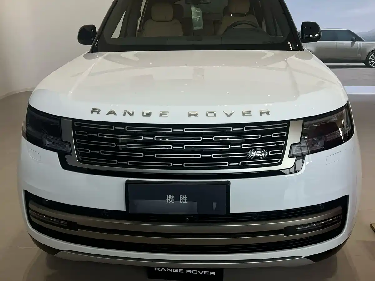 Land Rover Range Rover 2025 3.0 L6 400PS Flourishing Era Extended Wheelbase фото 2
