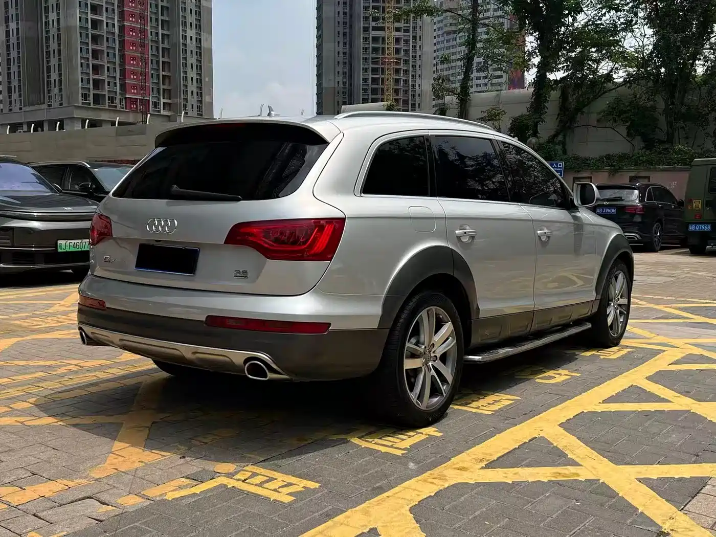 Audi Q7 2010 3.6 FSI Comfort Off-road Limited Edition фото 11