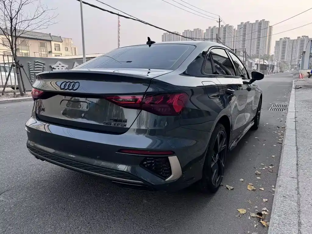 Photo 3 - Audi A3
