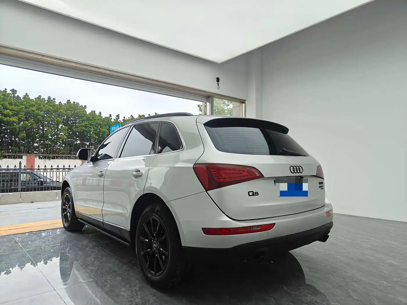 Audi Q5 2012 2.0TFSI Comfort фото 6