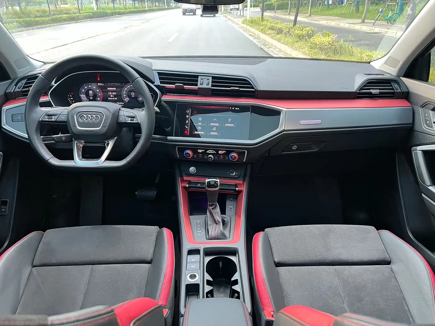 Audi Q3 2019 40 TFSI Fashion Dynamic фото 15