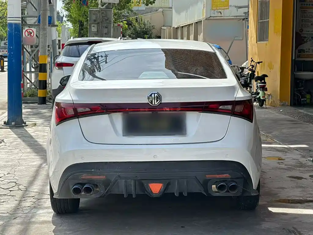 MG GT 2018 2016 Model 1.5L Automatic Premium Luxury Edition