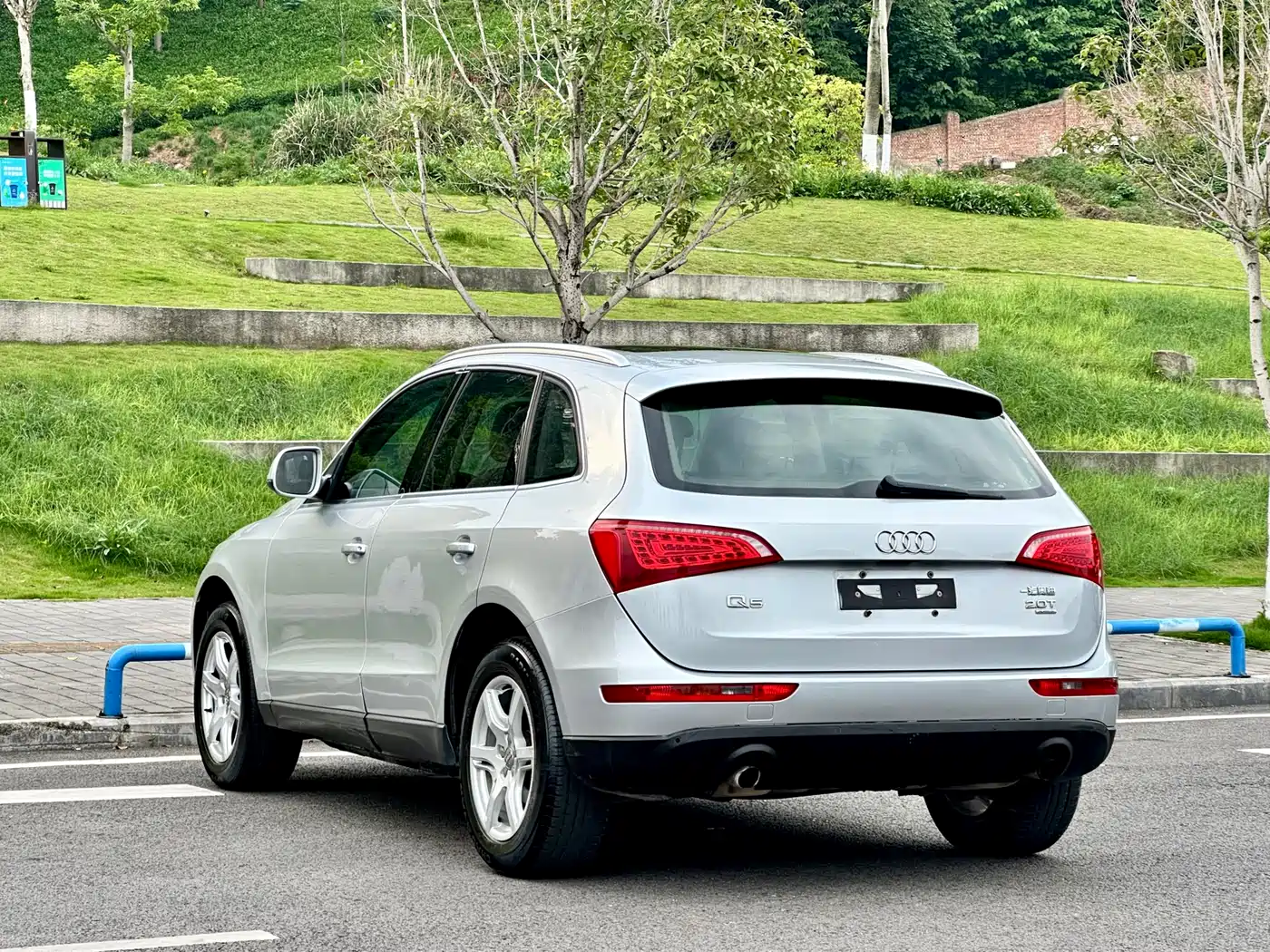 Audi Q5 2012 2.0TFSI Comfort фото 18
