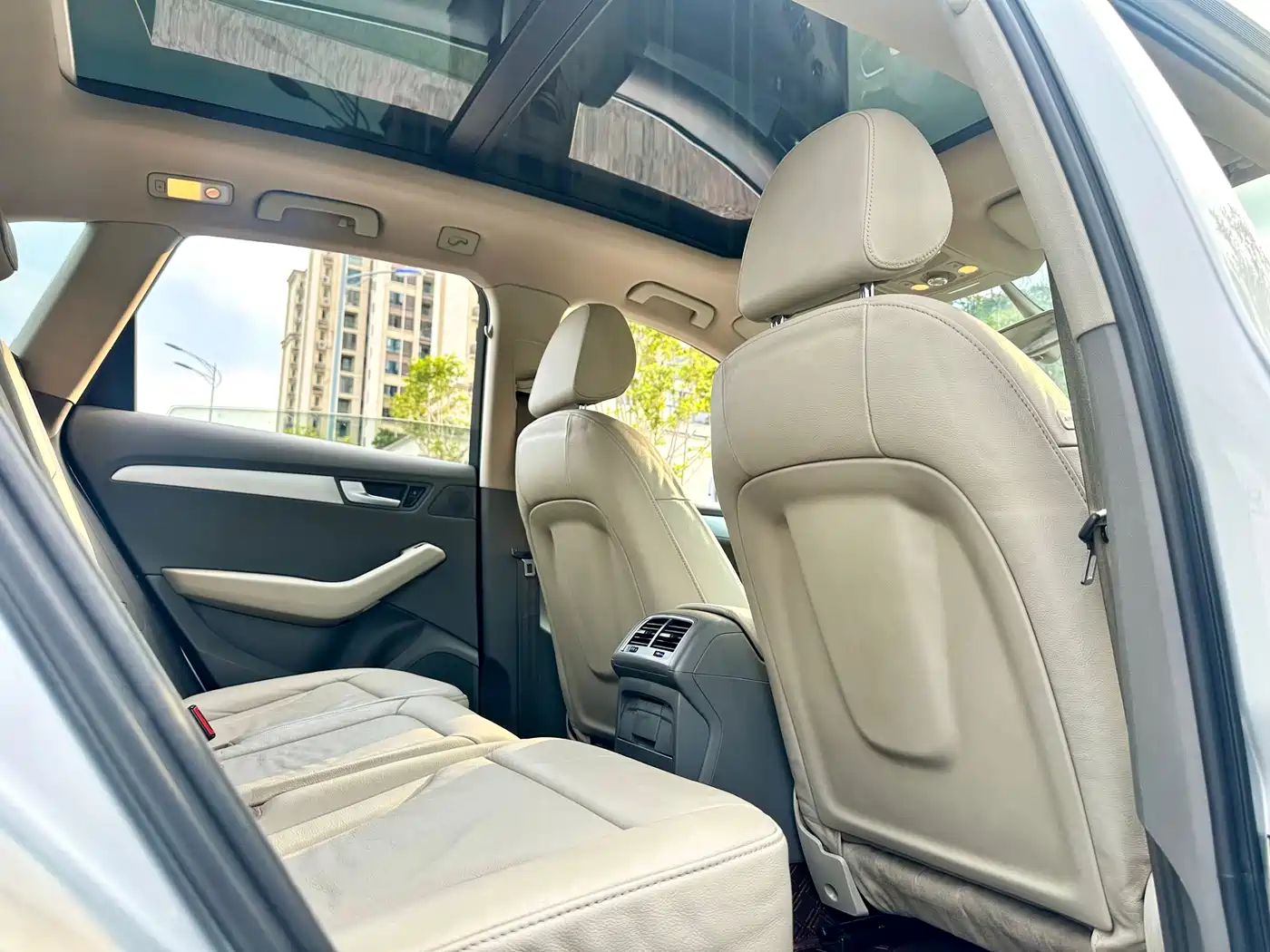 Audi Q5 2012 2.0TFSI Comfort фото 28