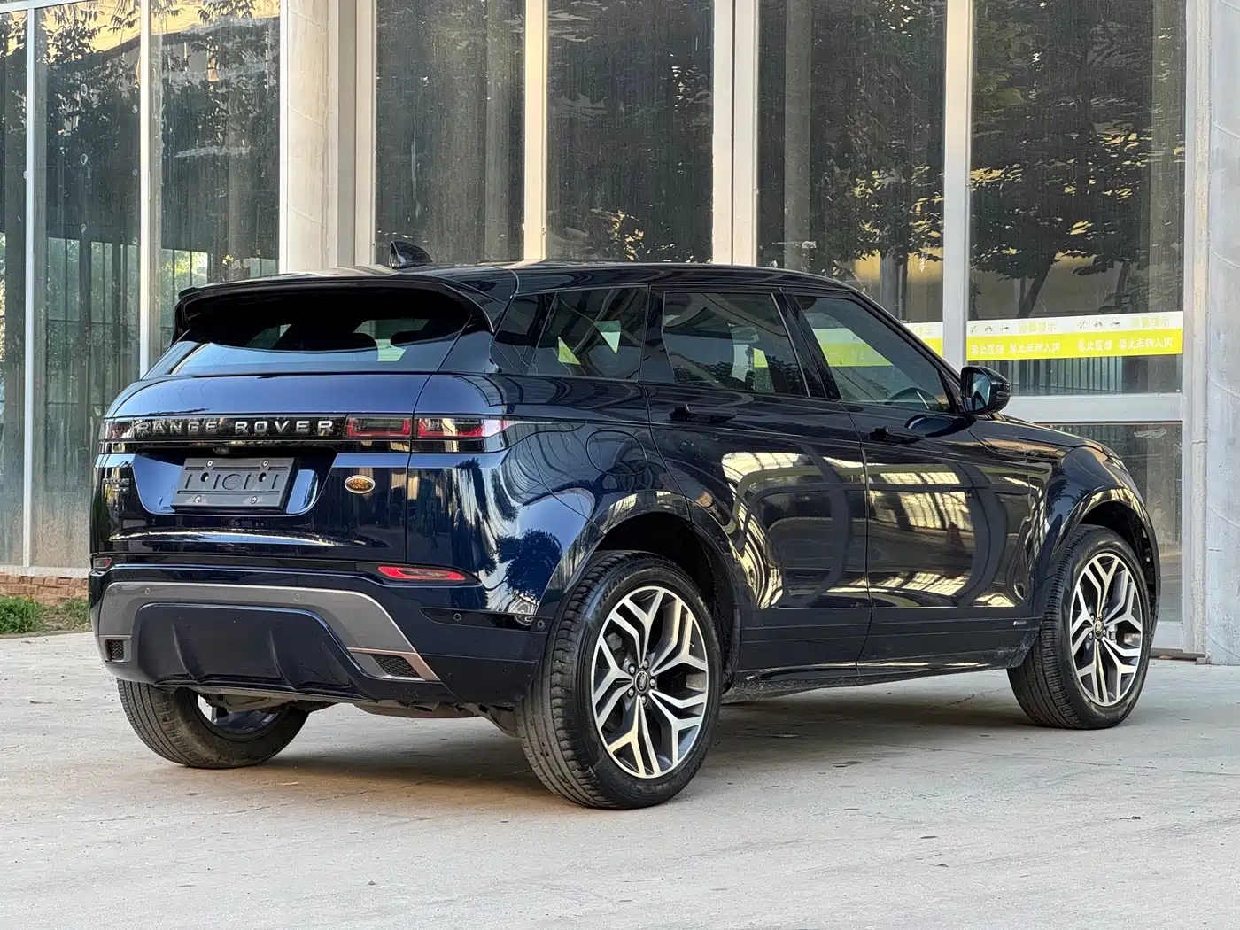 Фото 20 - Land Rover Range Rover Evoque