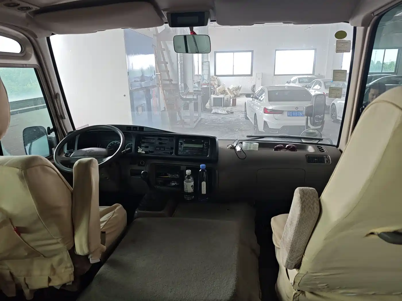 Toyota Coaster 2012 2007 2.7L Gasoline Premium Edition 20-seater