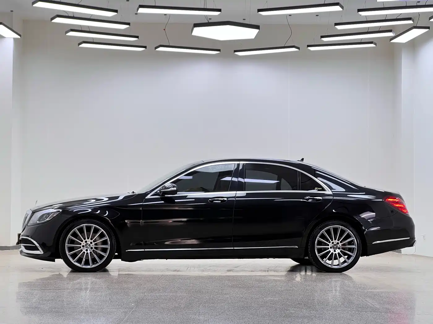 Mercedes-Benz S-Class 2014 S 320 L Business фото 4