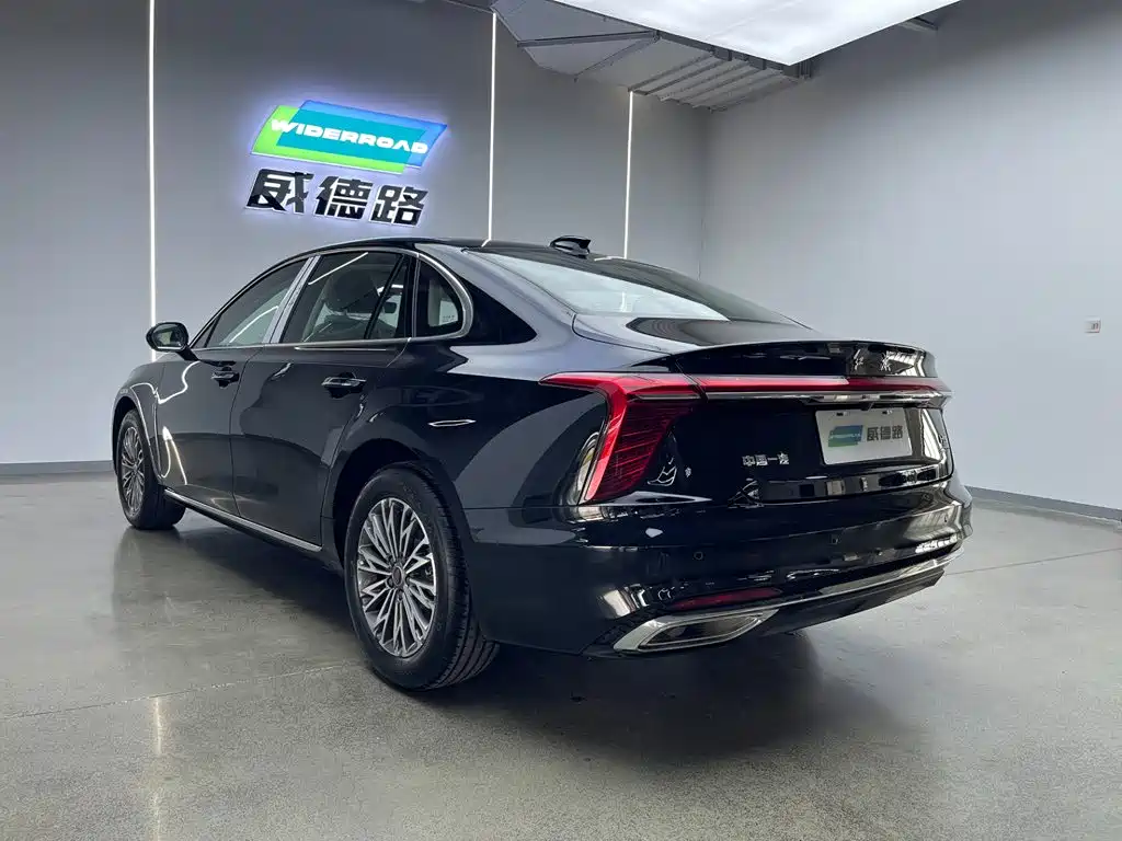 Hongqi H5 2026 2025 1.5T DCT Flag Rhythm 500,000 Units Memorial Edition