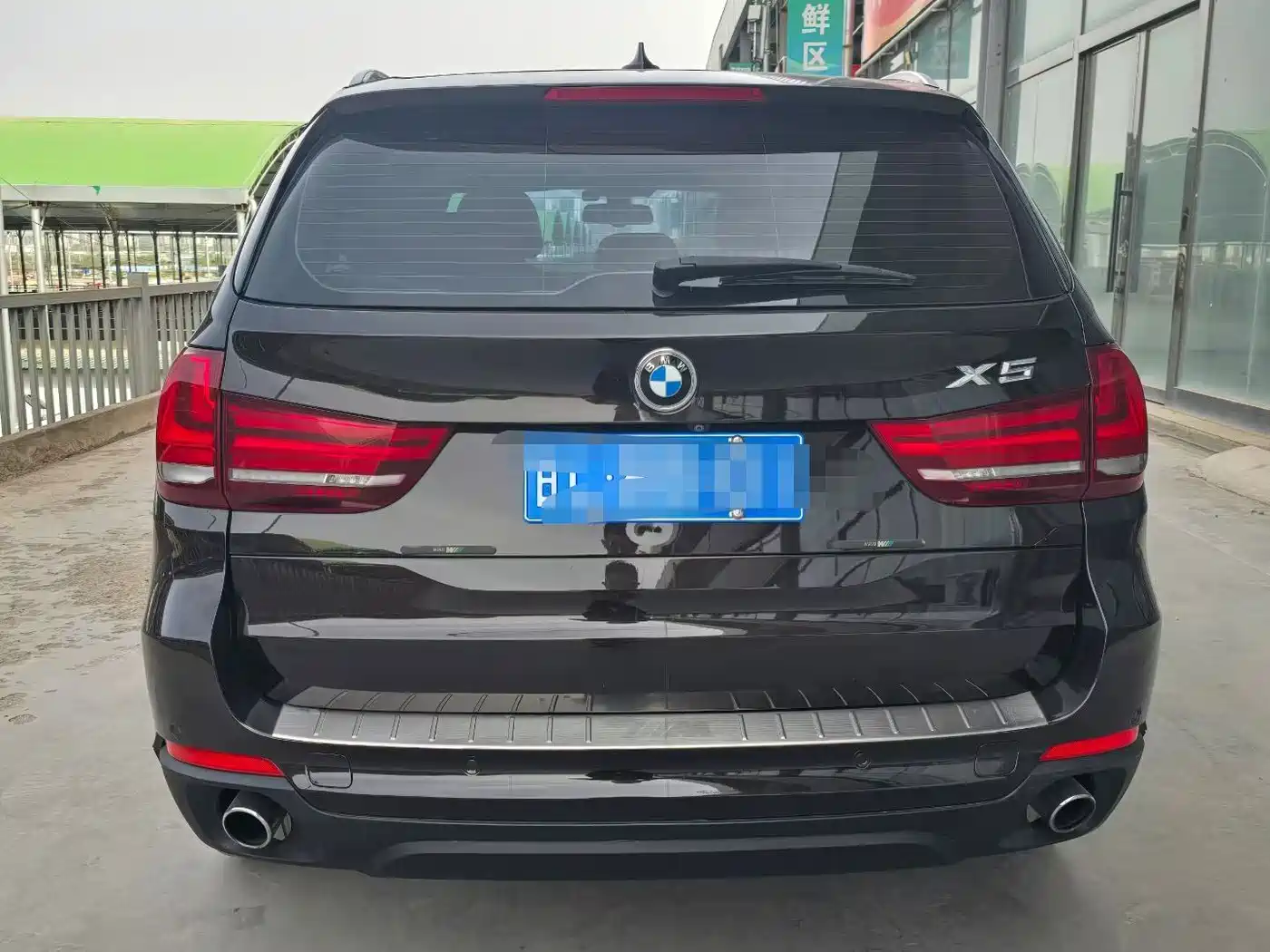 BMW X5 (Import) 2017 xDrive35i Leading Edition фото 5