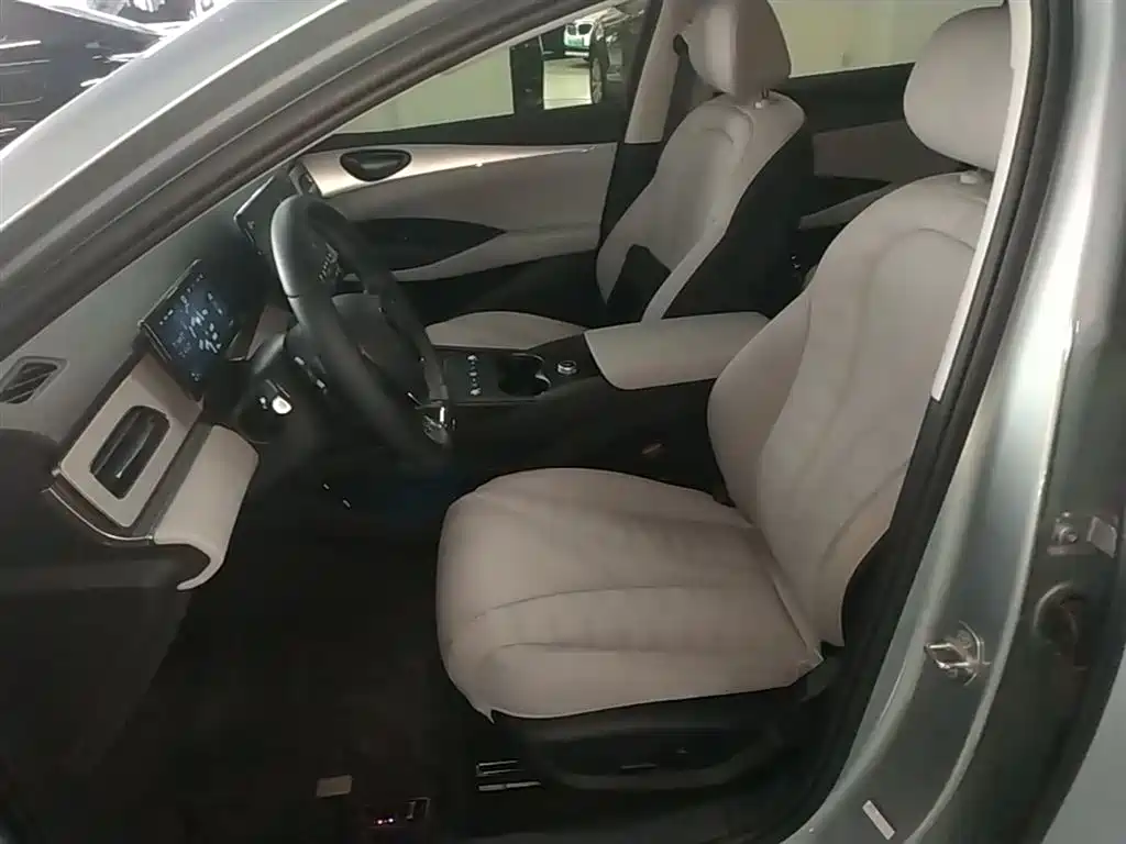 BYD Seal 06 DM-i Touring 2025 DM-i 150KM Flagship фото 15