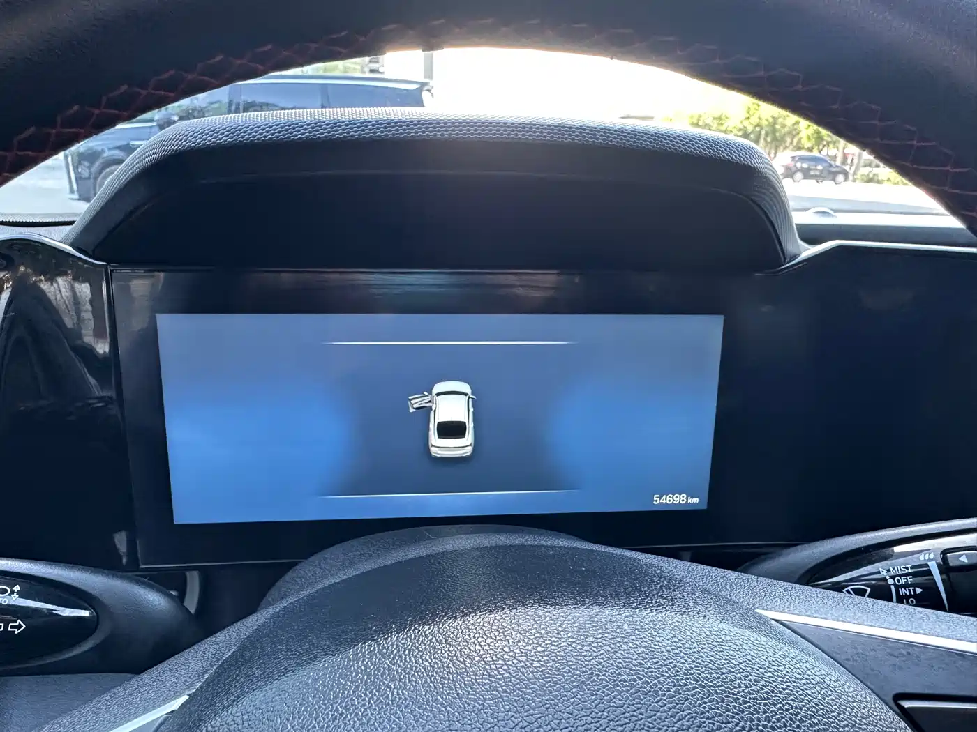 Hyundai Elantra 2022 1.5L CVT LUX Premium Edition фото 9
