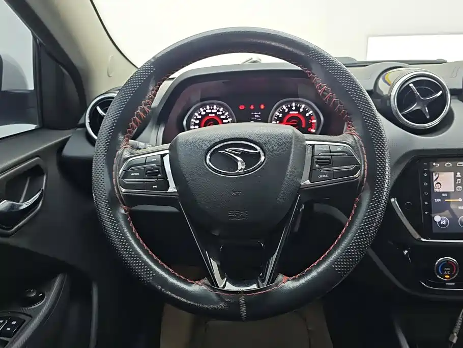Soueast DX3 2017 2016 1.5L Manual Luxury