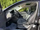 Фото 8 - Volkswagen Passat