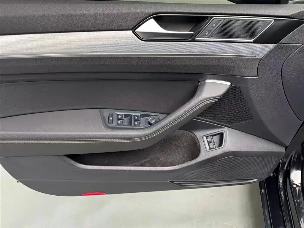 Volkswagen Magotan GTE Plug-in Hybrid 2022 GTE Luxury фото 4