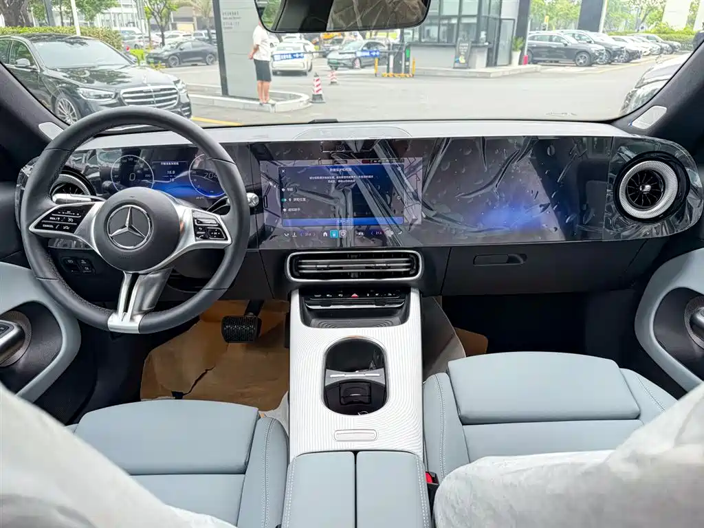 Mercedes-Benz CLA New Energy 2025 300L Fashion фото 8