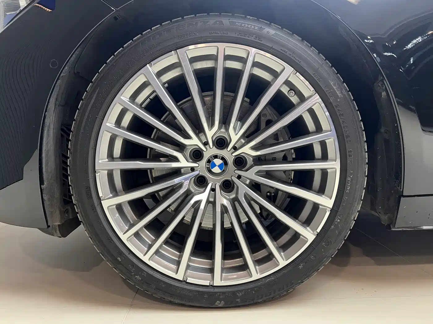 BMW 7 Series 2019 740Li Premium Luxury Package фото 20