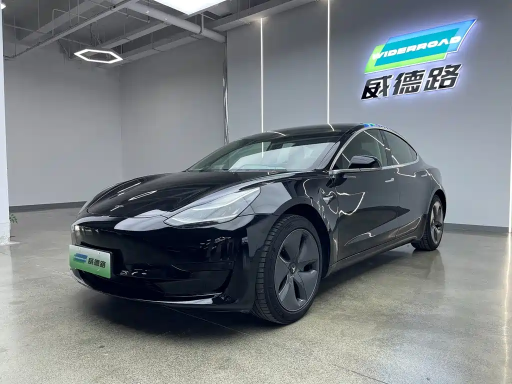 Tesla Model 3 2020