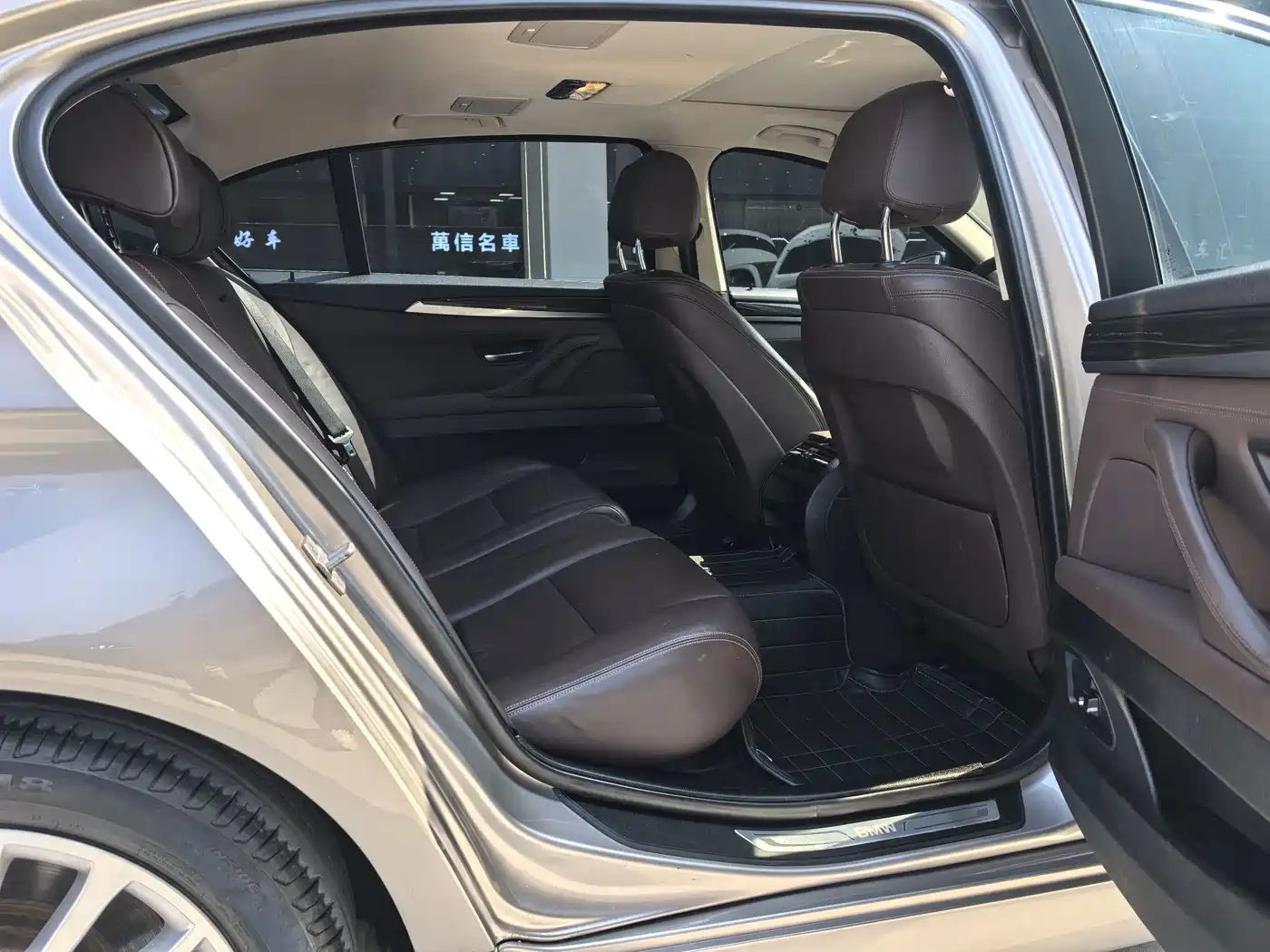 BMW 5 Series 2017 525Li Luxury Design Package фото 7