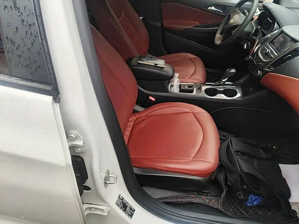 Chevrolet Cruze 2018 2018 Hatchback 320 Automatic Pioneer Sunroof Edition