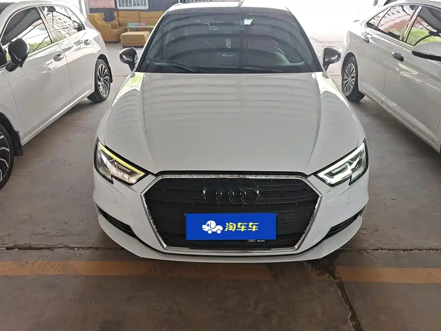 Audi A3 2017 Sportback 35 TFSI Progressive фото 2