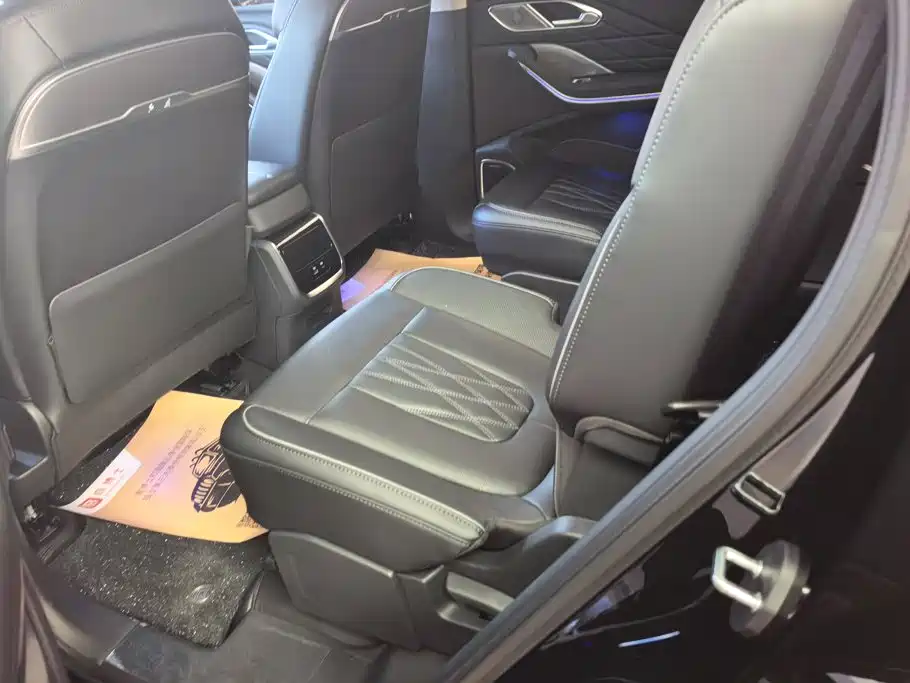 Hongqi HS7 PHEV 2025 2024 2.0T PHEV 4WD Flagship Edition 6-seater