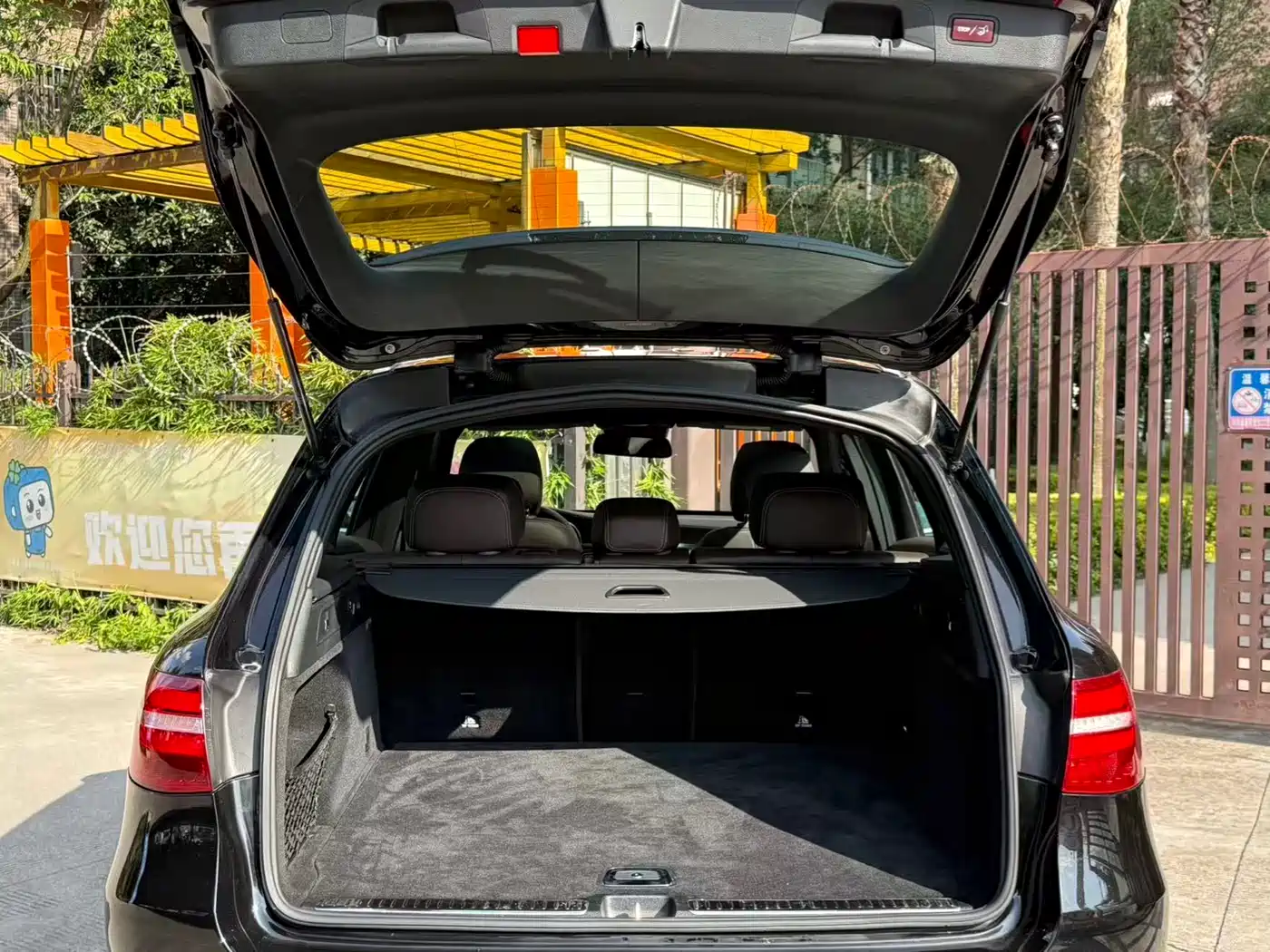 Mercedes-Benz GLC 2018 GLC 300 4MATIC Dynamic фото 16