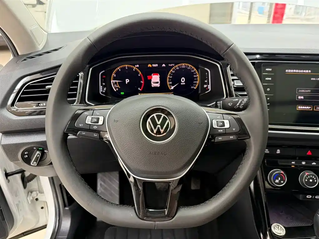 Volkswagen T-ROC 2022 280TSI DSG 2WD Comfort PLUS фото 11