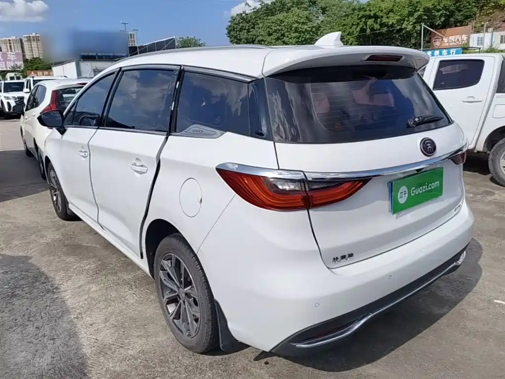 BYD Song MAX 2019 1.5T Auto Smart Connect Progressive 7-seater China VI фото 5