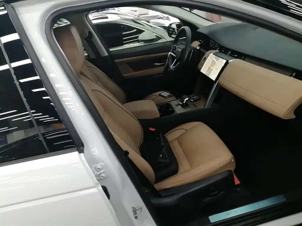 Land Rover Discovery Sport 2024 Performance Technology Edition фото 19